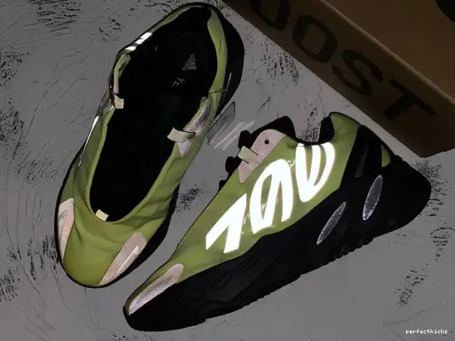 Phosphor FY3727 Yeezy MNVN 700 Adidas Boost 0607